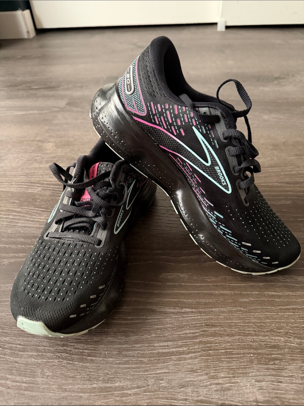 Brooks Women’s Black Glycerin 20